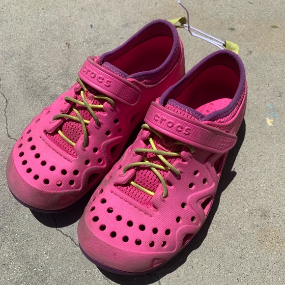 crocs swiftwater pink